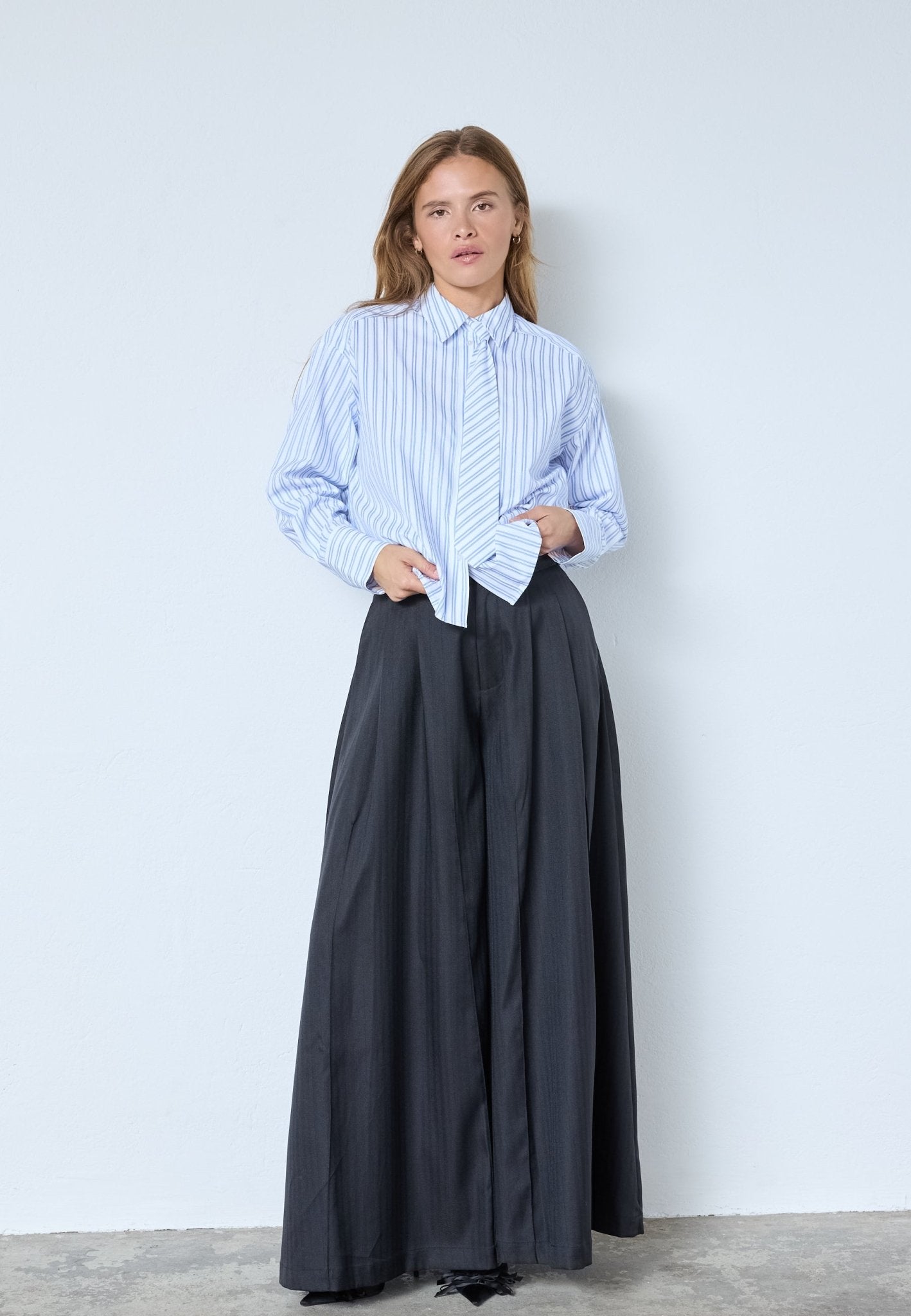 DevinCC Stripe Tie Shirt - Blue - Co'couture