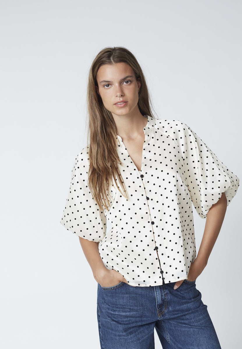 DilanCC Dot SS V - Shirt - Powder - Co'couture